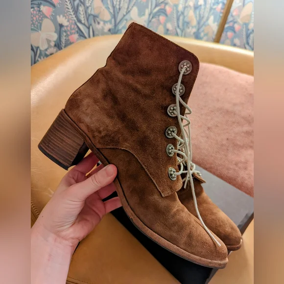 Freda Salvador Ace Booties NWOT - Picture 2 of 4